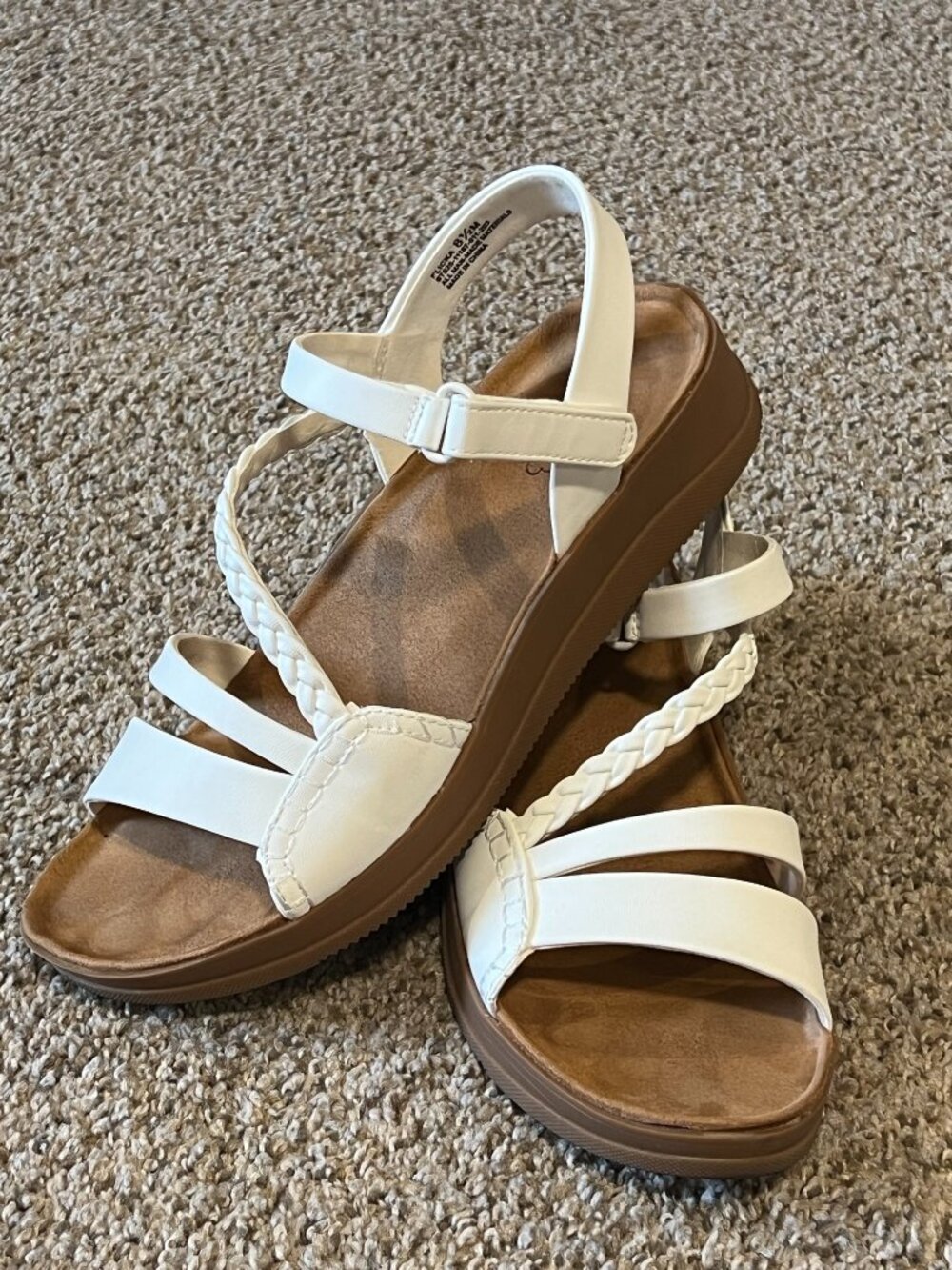 BareTraps Flicka White Sandal 8.5M